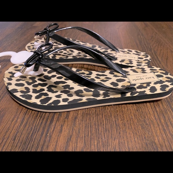 NEW!! KATE SPADE FLIP FLOPS. Size 5-6 & Size 7-8 - Picture 3 of 4